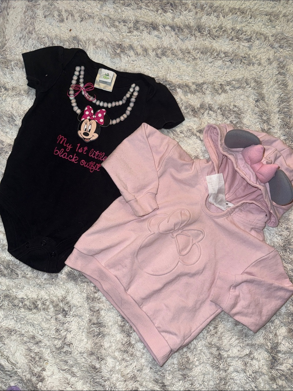 6-12m vintage Minnie Mouse Black Onesie & Pink Hoodie Set - Black & Light Pink